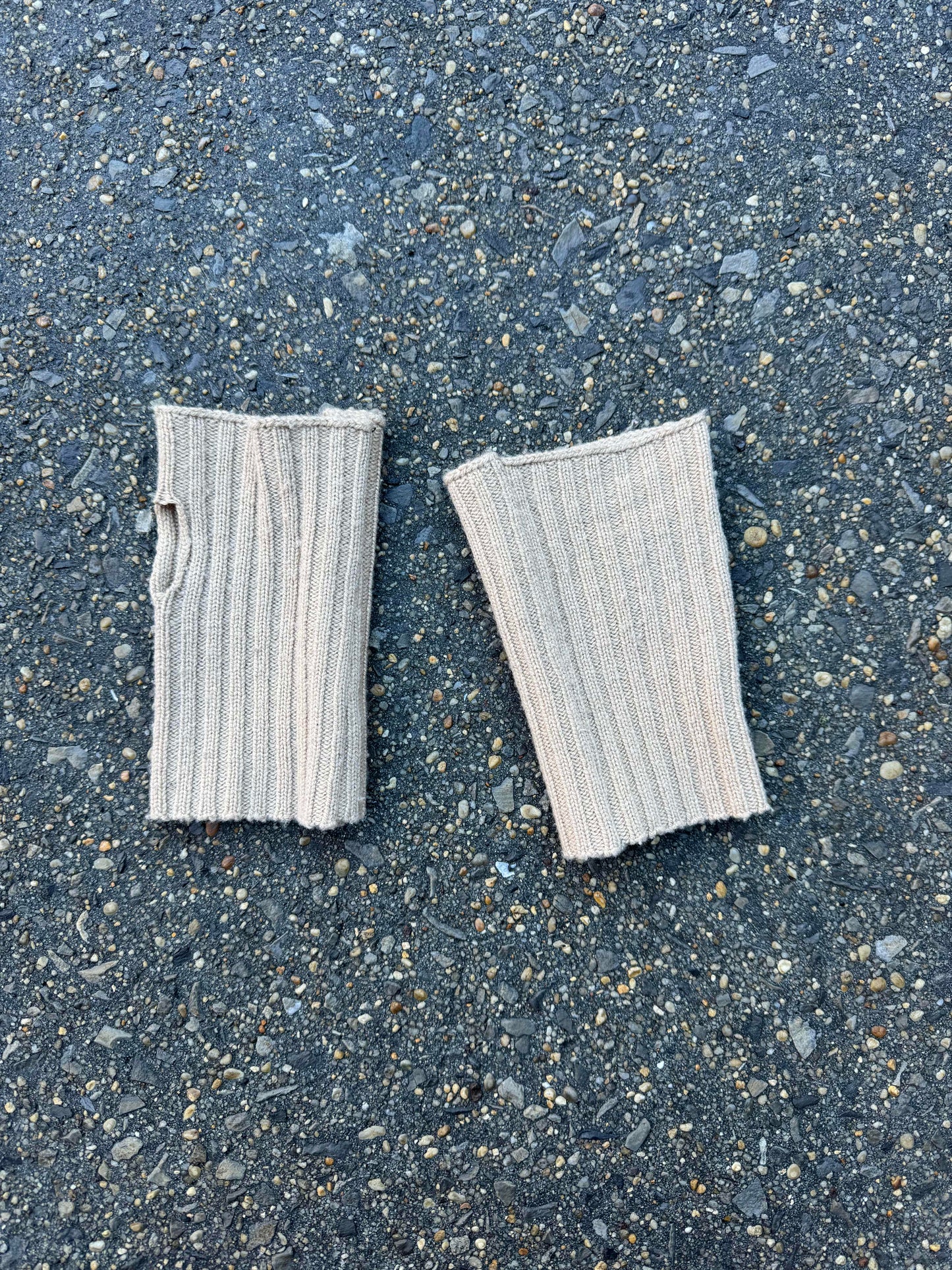 Cashmere VN hand warmers