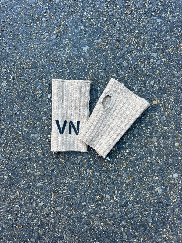 Cashmere VN hand warmers